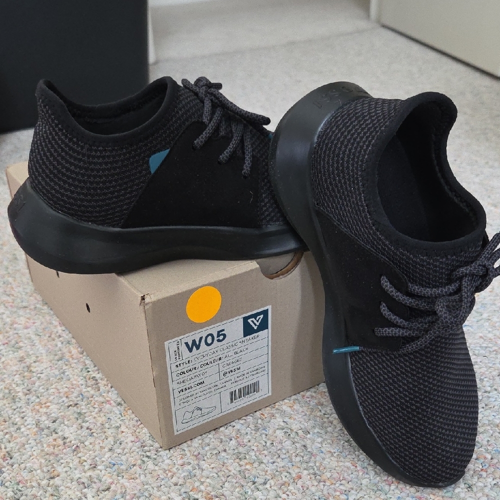 Vessi Everyday Claasic Waterproof Sneaker